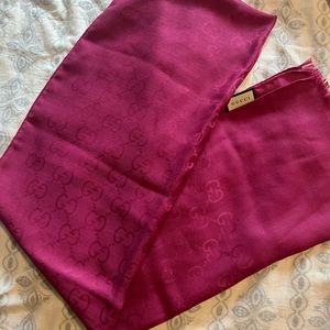 Gucci monochromatic wool & silk blend scarf - Fuchsia